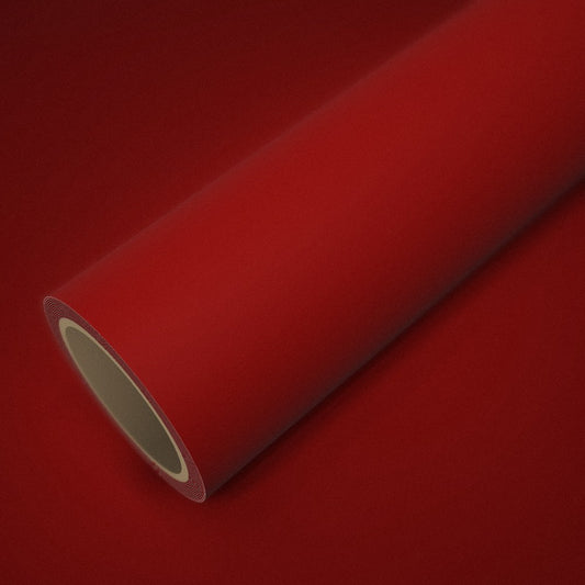 Rol mat rood op een vel van dezelfde folie